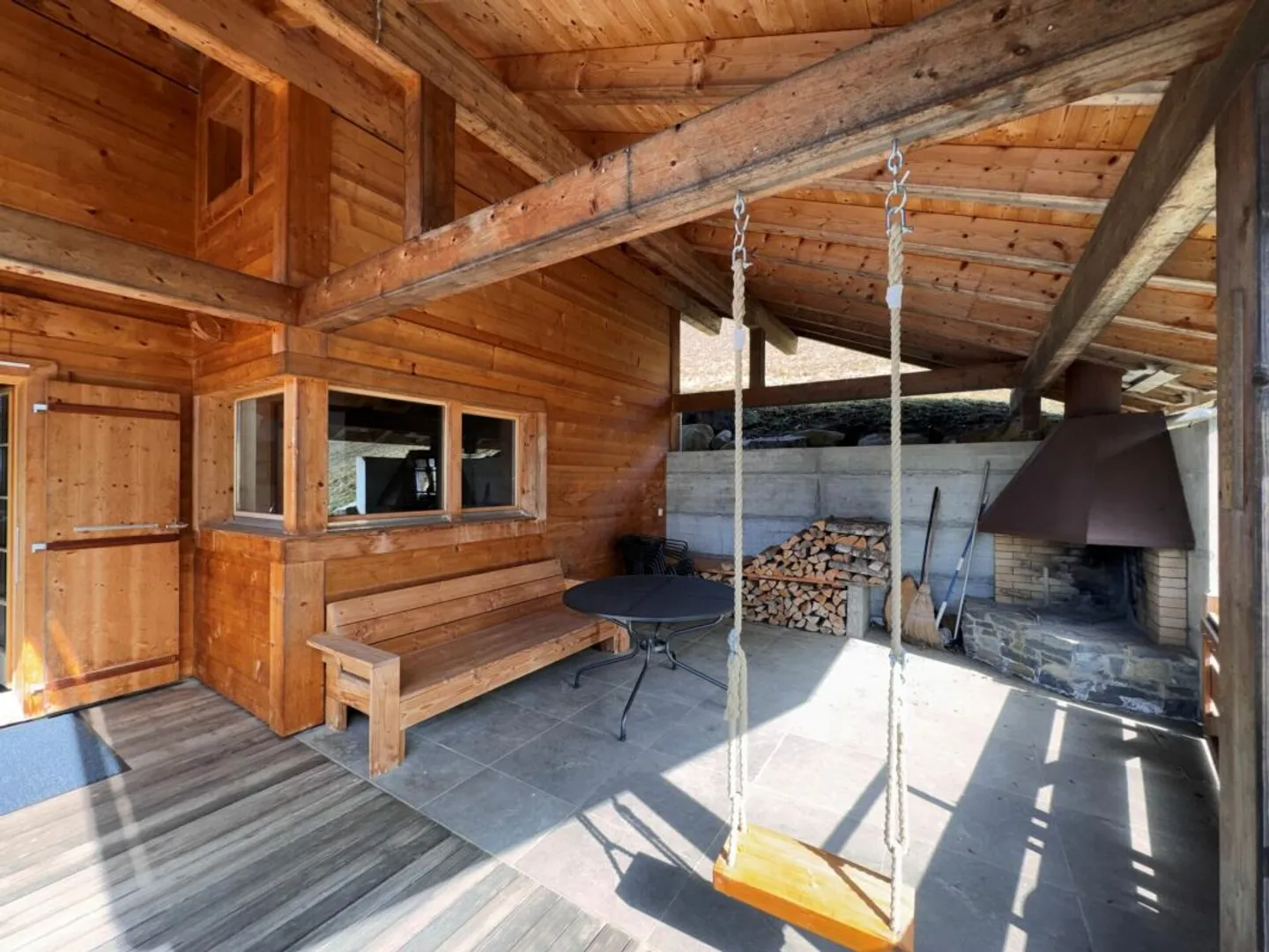 Chalet familial comme résidence secondaire (achat également possible pour les étrangers) - Photo 3 sur 13