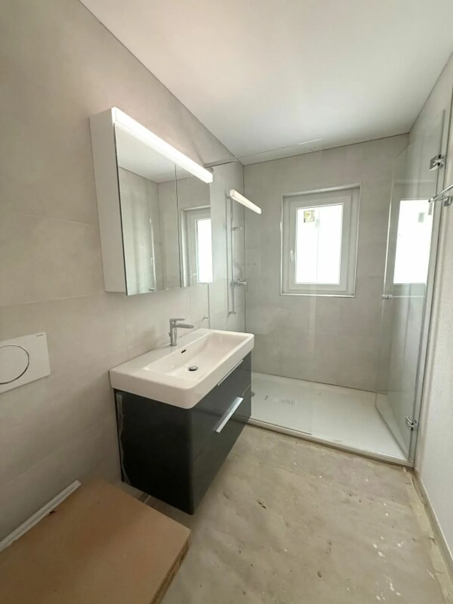 Gli ultimi appartamenti dopo la ristrutturazione totale - Moderni appartamenti di 2,5 stanze con vista lago! - Foto 6 di 13