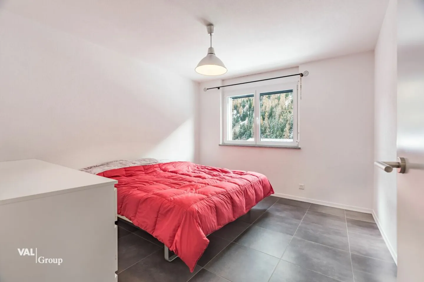 Spacious house with two units and building plot - Photo 6 of 13