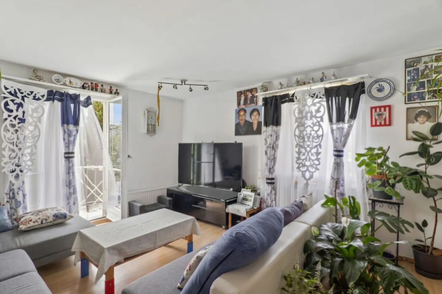 Maison de 3 familles avec grand espace extérieur et potentiel d'investissement à Madiswil - Photo 11 sur 13