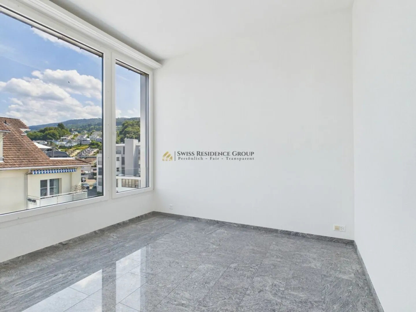 Exclusive with breathtaking lake view - private rooftop terrace - wellness oasis - Photo 11 of 13