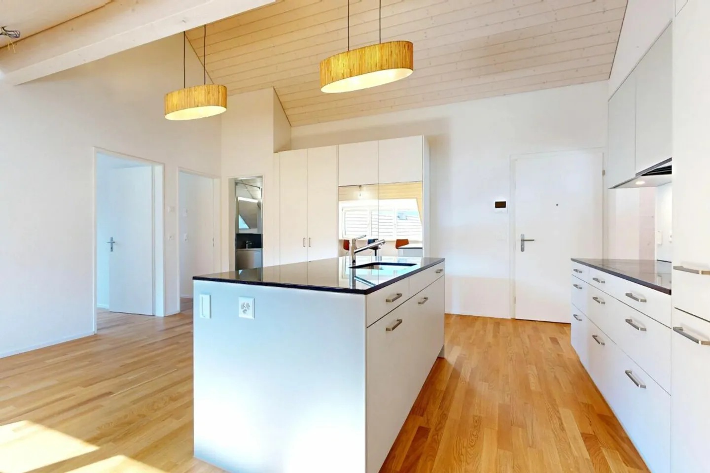 Moderne Wohnung mit Carport - Foto 4 von 13