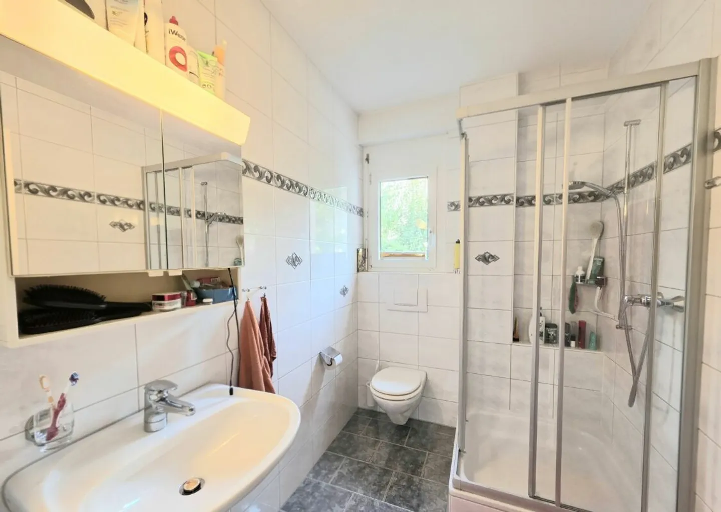 Tanto spazio per vivere! Appartamento con giardino adatto alle famiglie a Muttenz - Foto 12 di 13