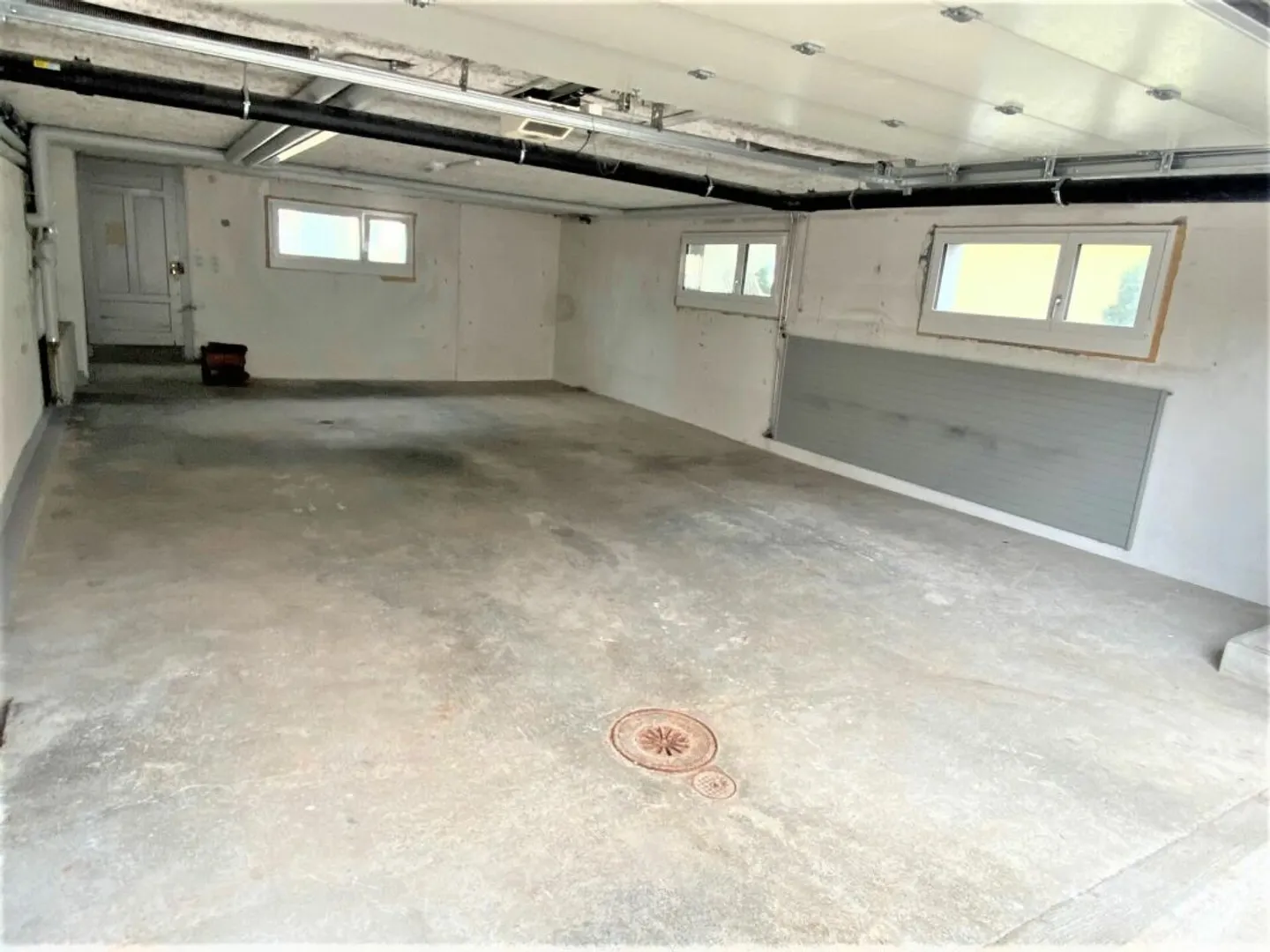 Spacious commercial space in the southern quarter - Photo 2 of 4