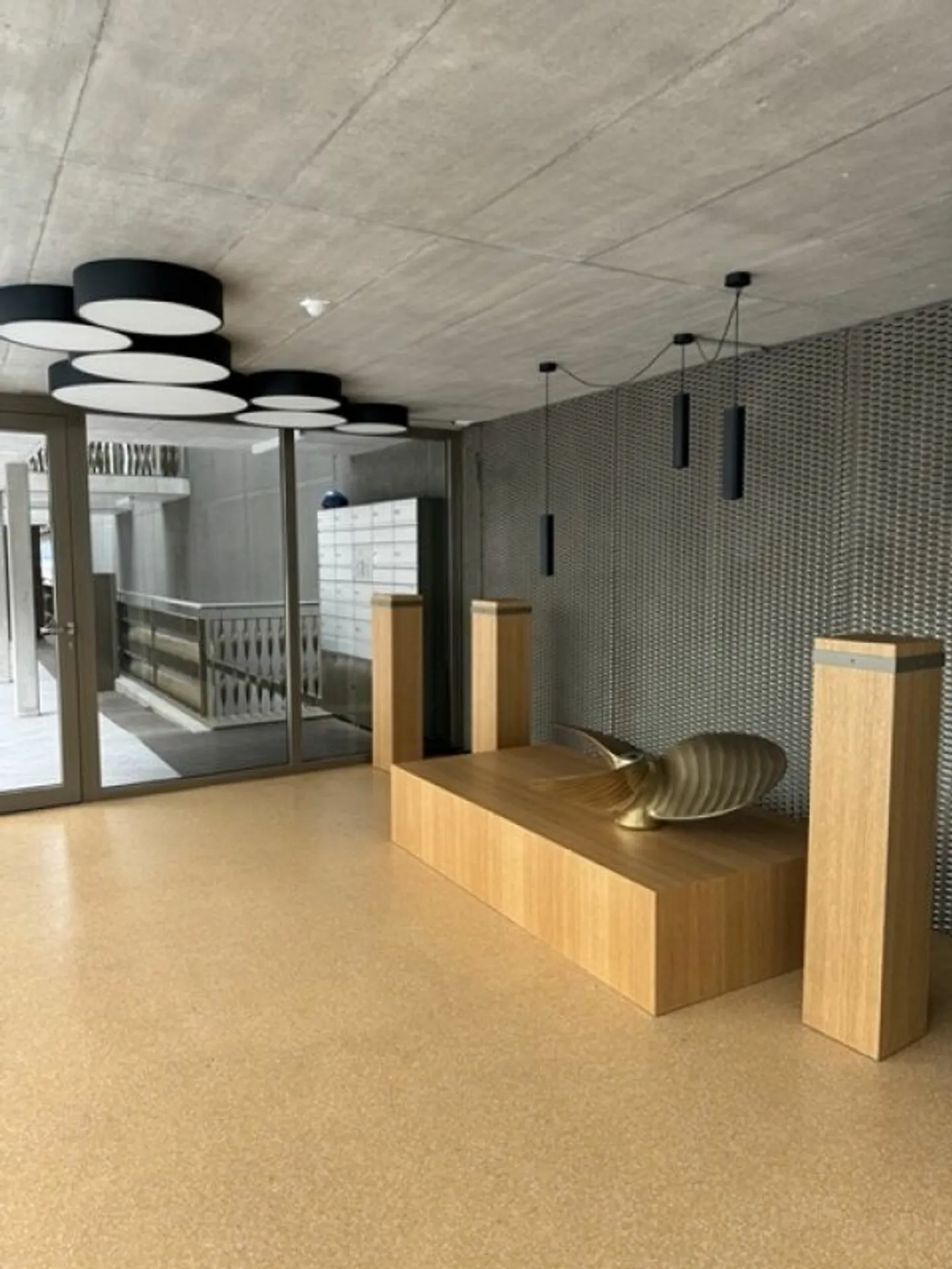 Architektonisches Juwel am See - Foto 2 von 13