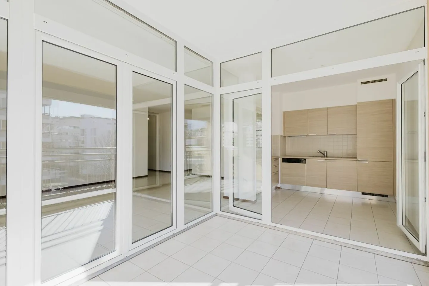 Helles Apartment in strategischer Lage in Lugano - Foto 12 von 13