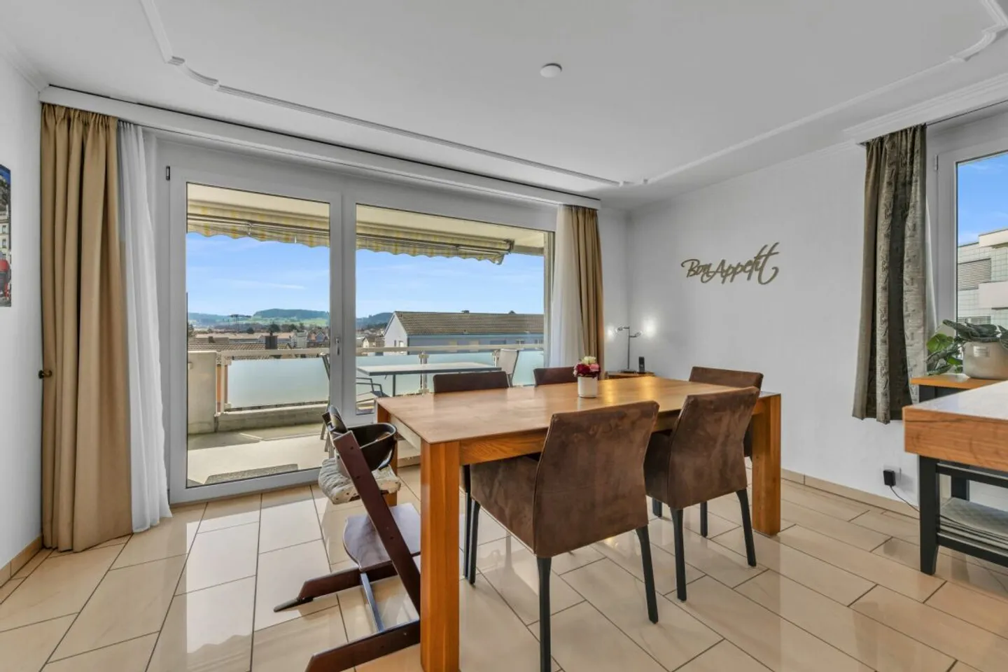 Sunny residential idyll in Wil - wonderfully located. - Photo 4 of 13