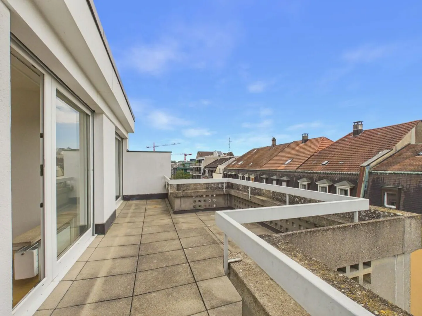 Dreamlike 3.5 Room Penthouse Central in Basel - Photo 3 of 13