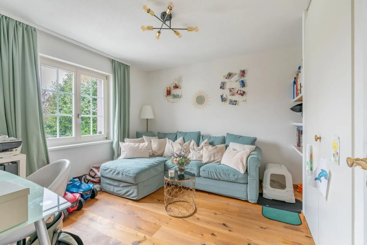 Geräumige 7- Zimmer Villa an der Landwirtschaftszone - Foto 12 di 13