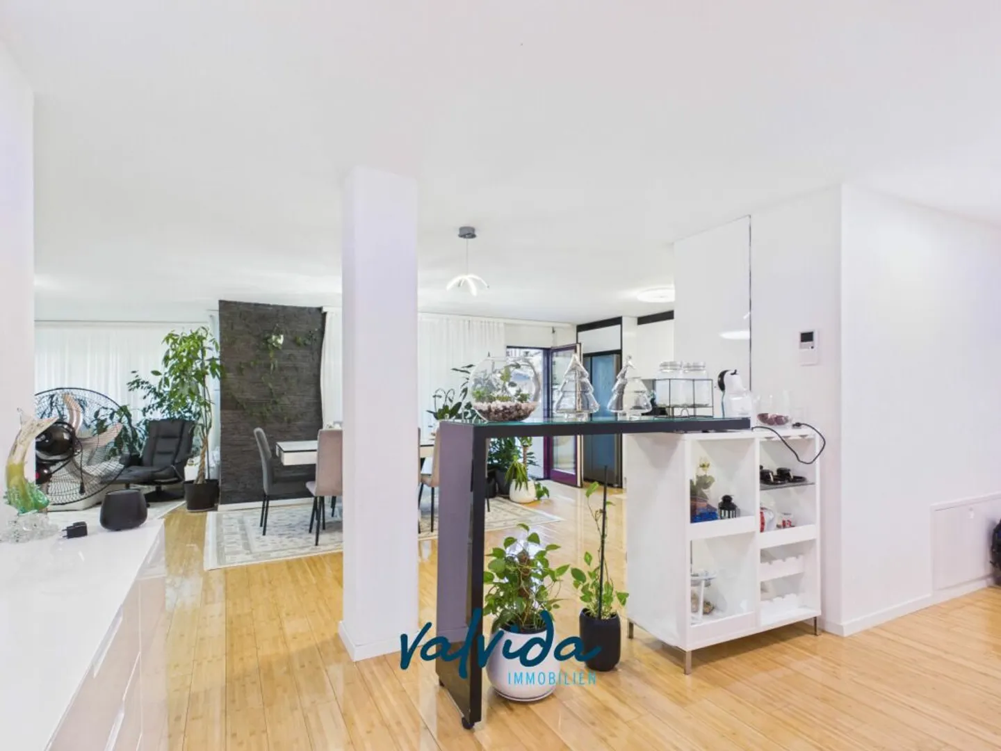 Stylish living in the heart of Visp - spacious 5.5-room apartment - Photo 6 of 13