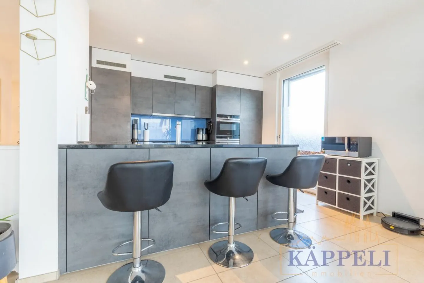 Maison semi-détachée de 6,5 pièces avec vue sur la montagne à Uebeschi - Photo 6 sur 13