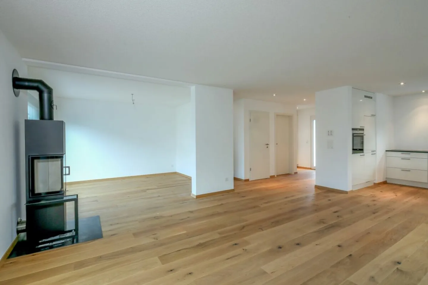 La tua nuova felicità domestica: Casa moderna su tre piani - Foto 7 di 13