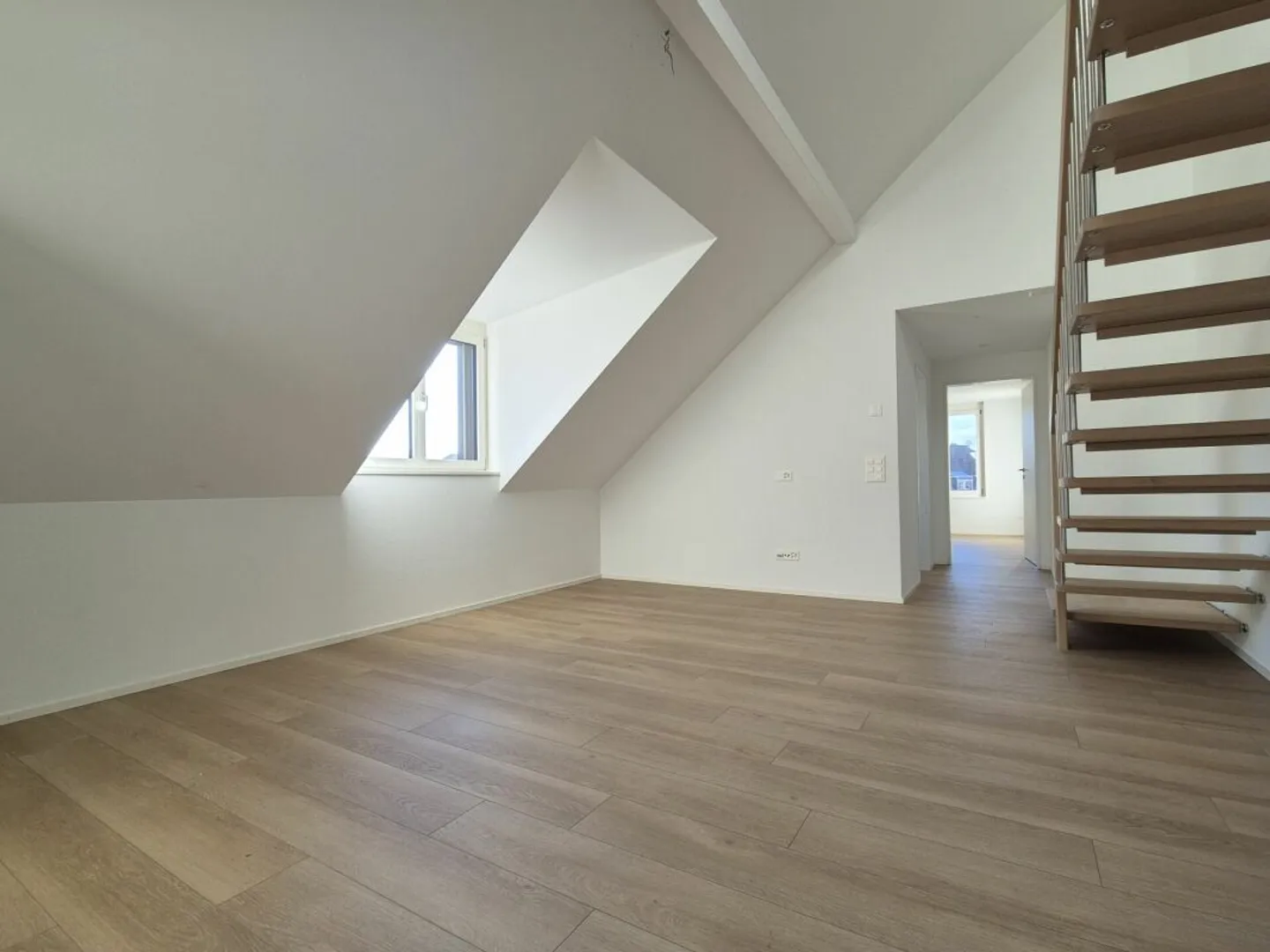 Moderne Maisonette-Wohnung in Mels - Foto 2 von 12