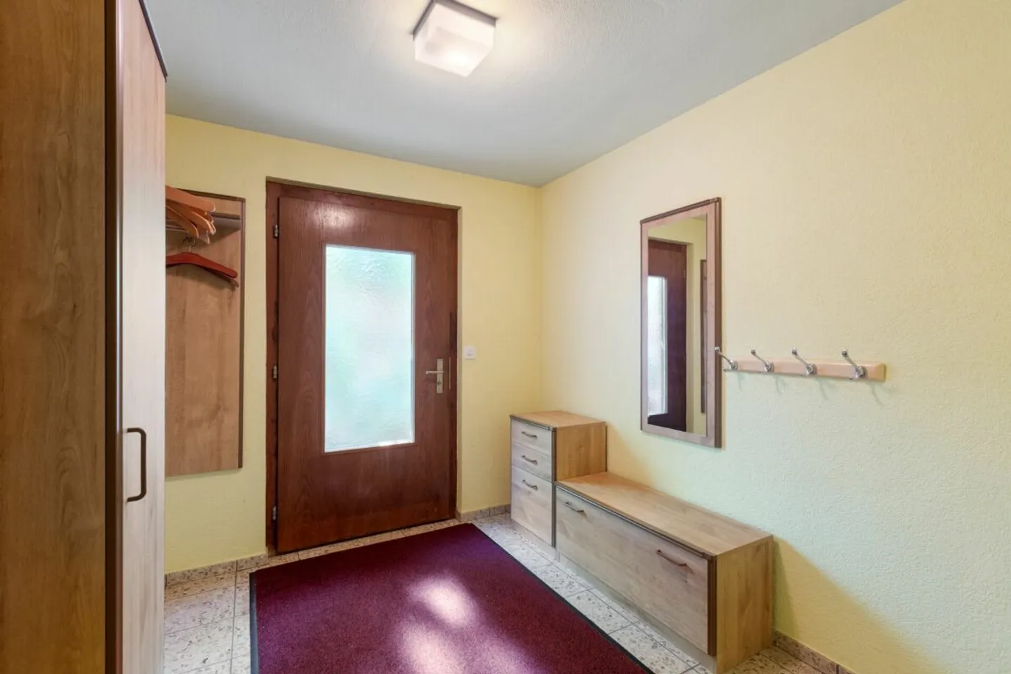 Grosszügiges 6½-Zimmer-Einfamilienhaus mit Doppelgarage - Photo 2 of 13