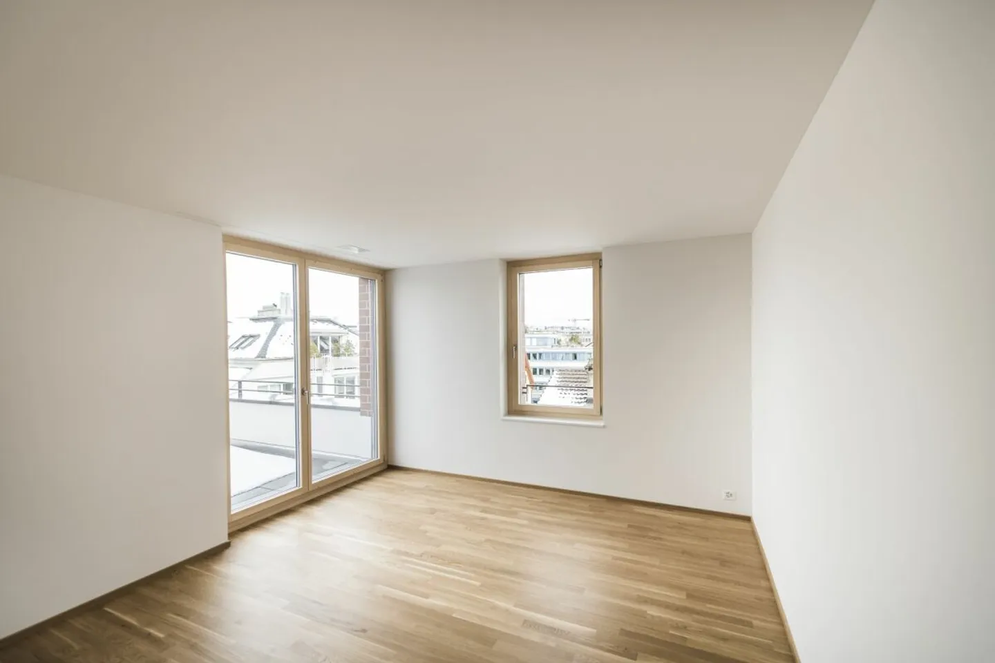 Appartement Attique 4 1/2 pièces au centre d'Uster - Photo 2 sur 8