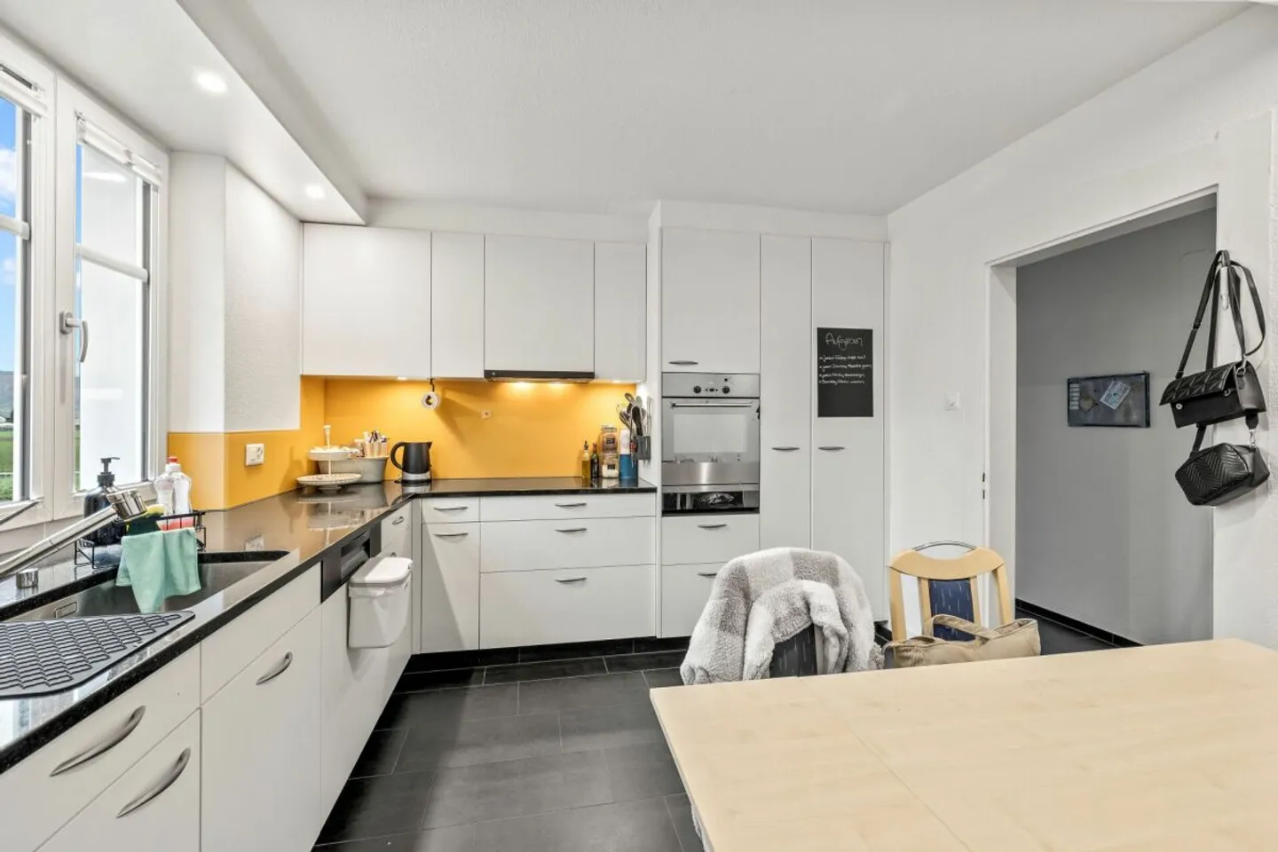 2-family house in Suhr with great potential - Photo 11 of 13