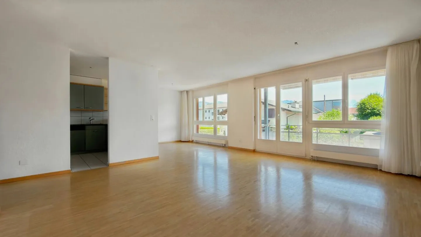 Appartement lumineux et calme avec vue sur les Alpes et salle de lavage/hobby privée - Photo 5 sur 13