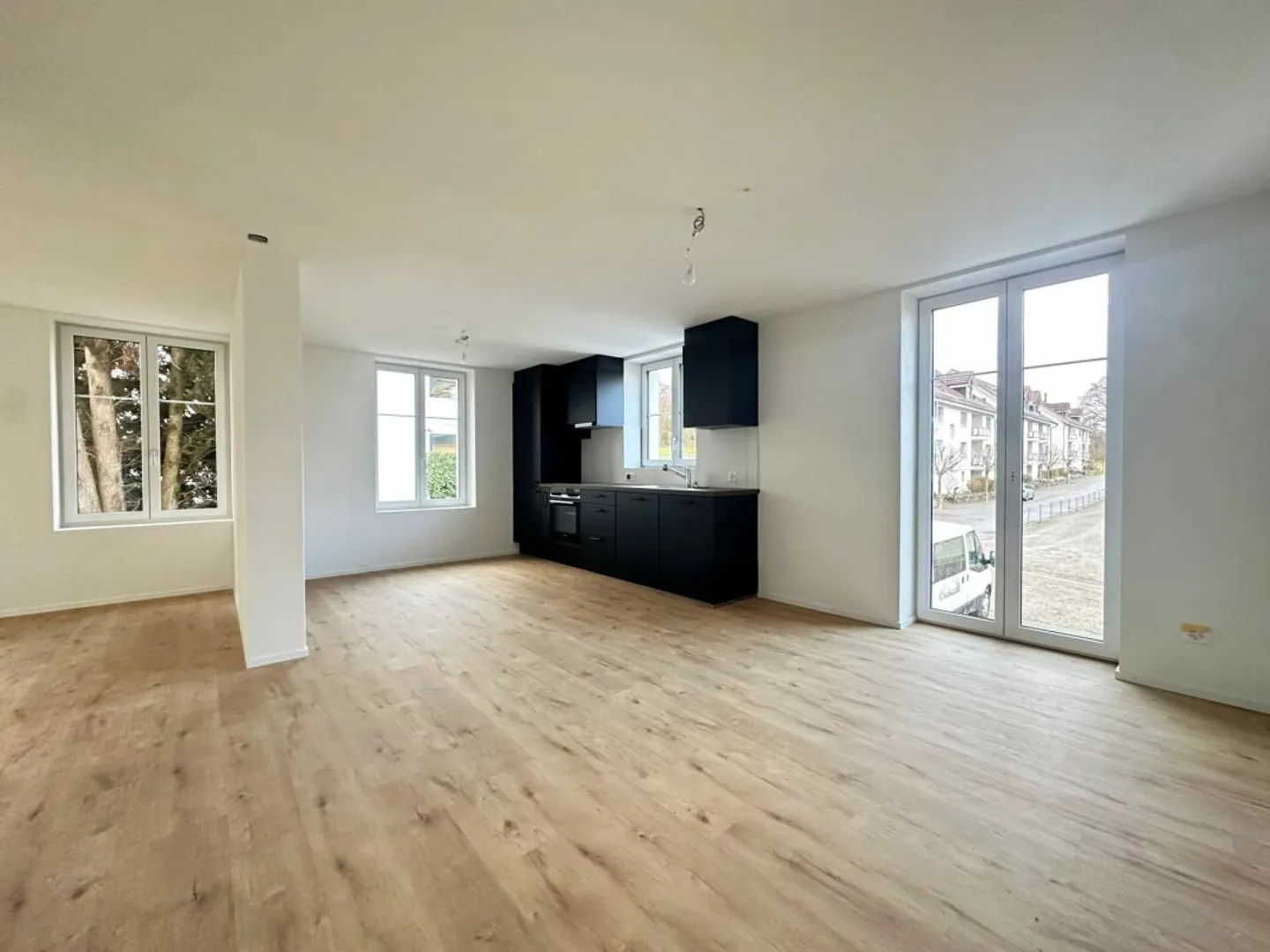 Appartement moderne 3.5 pièces avec balcon - Photo 2 sur 7