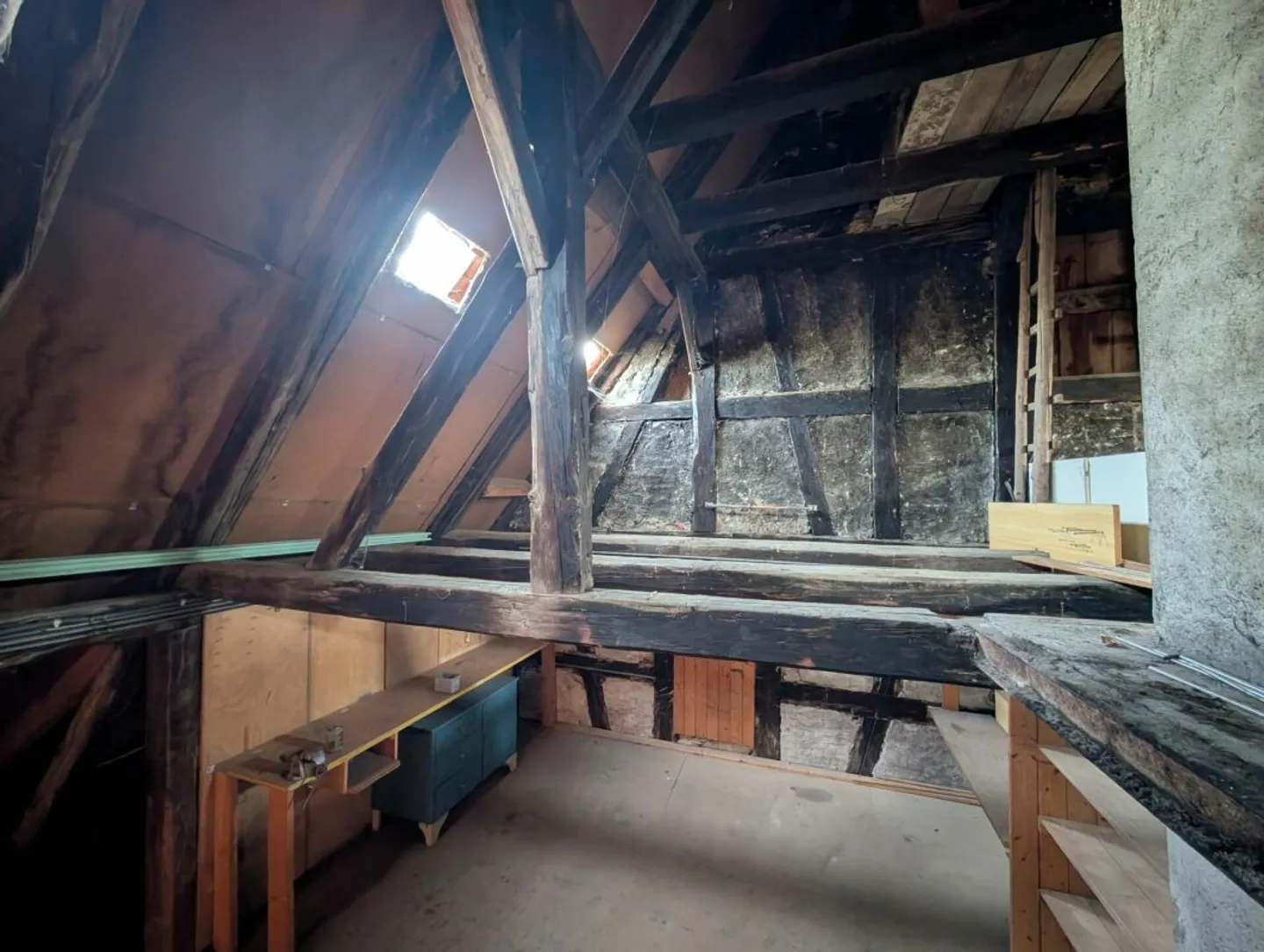 Maison d'angle spacieuse et bien entretenue avec beaucoup de rangement - Photo 12 sur 13