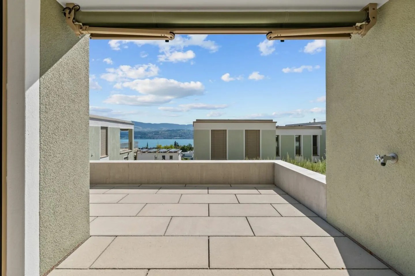 TILIA | Living with lake view - 4.5-room ground floor apartment E002 - Photo 4 of 13