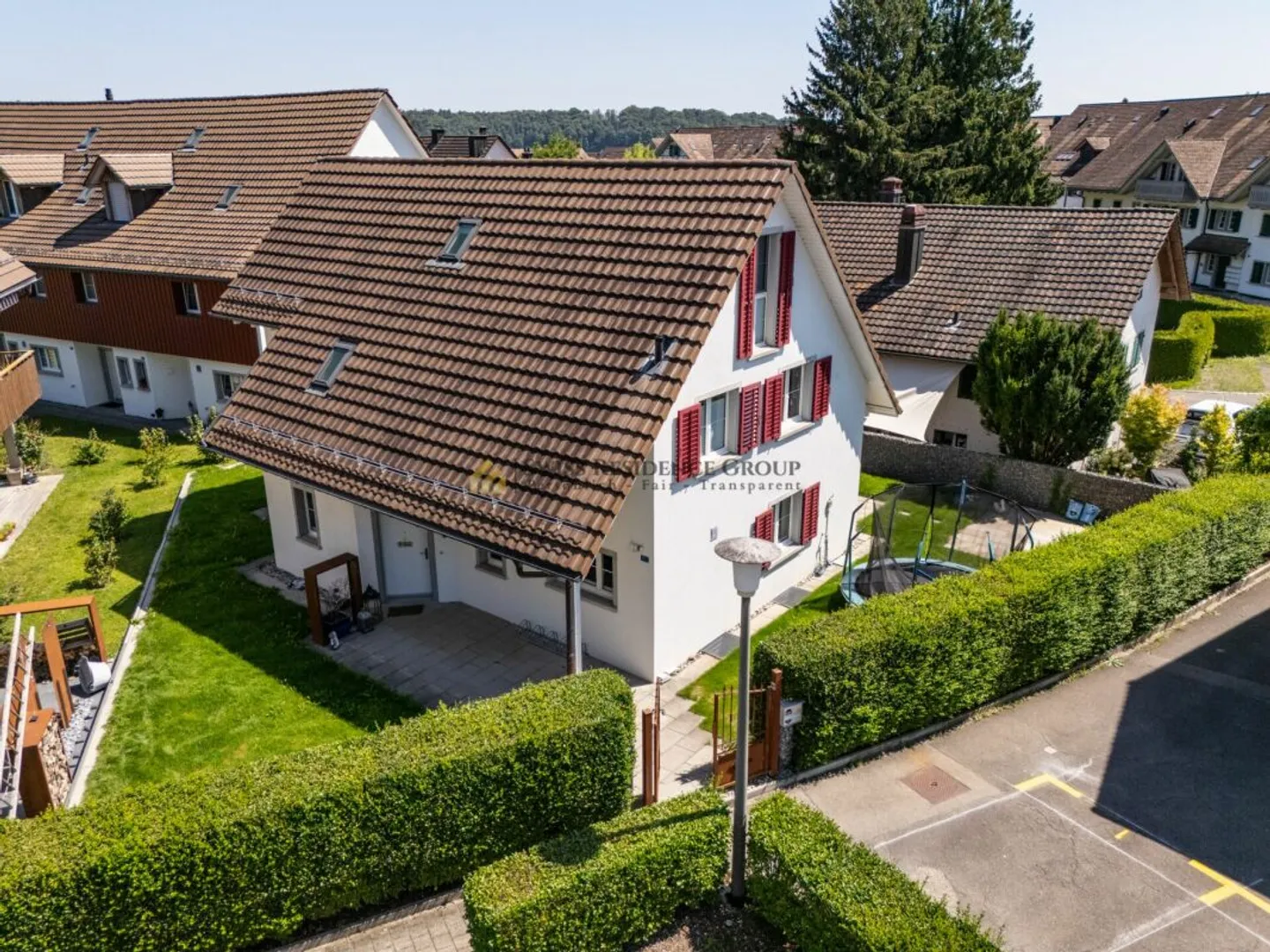 Votre maison de rêve à Neerach : maison individuelle avec jardin généreux et charme unique - Photo 1 sur 13