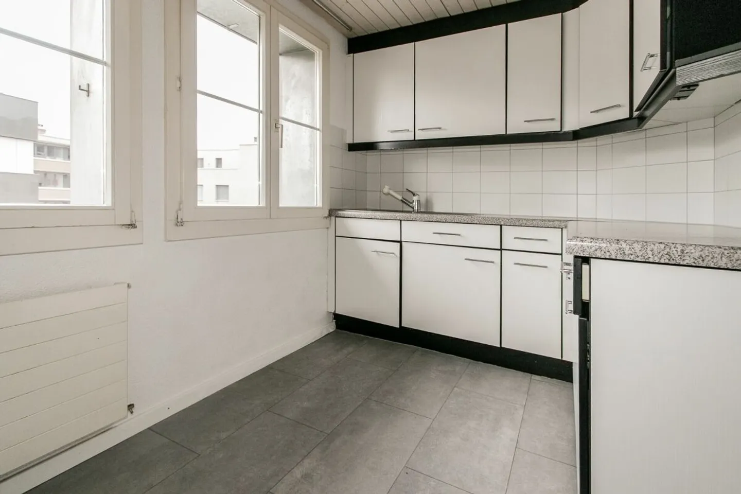 An Top-Lage: Mehrfamilienhaus mit bewilligtem Ausbaupotenzial - Foto 11 von 13