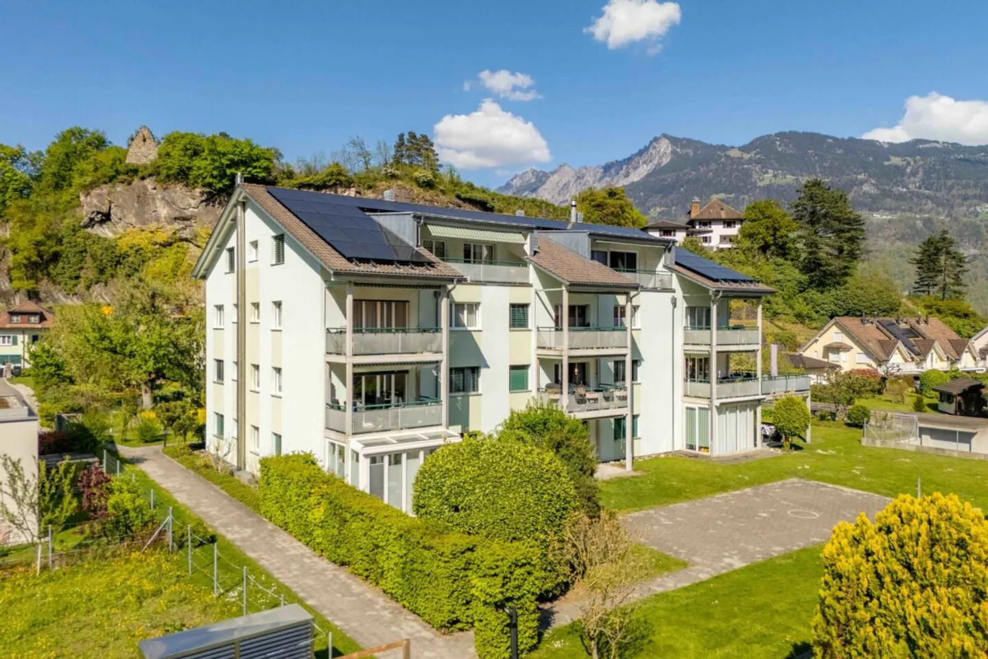 Grosszügige Erdgeschosswohnung - Foto 1 von 13