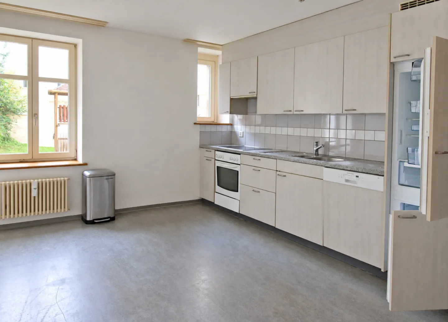 Wohnen mit Charme - helle 3,5-Zimmer-Wohnung mit grosszügigem Balkon - Photo 1 of 12
