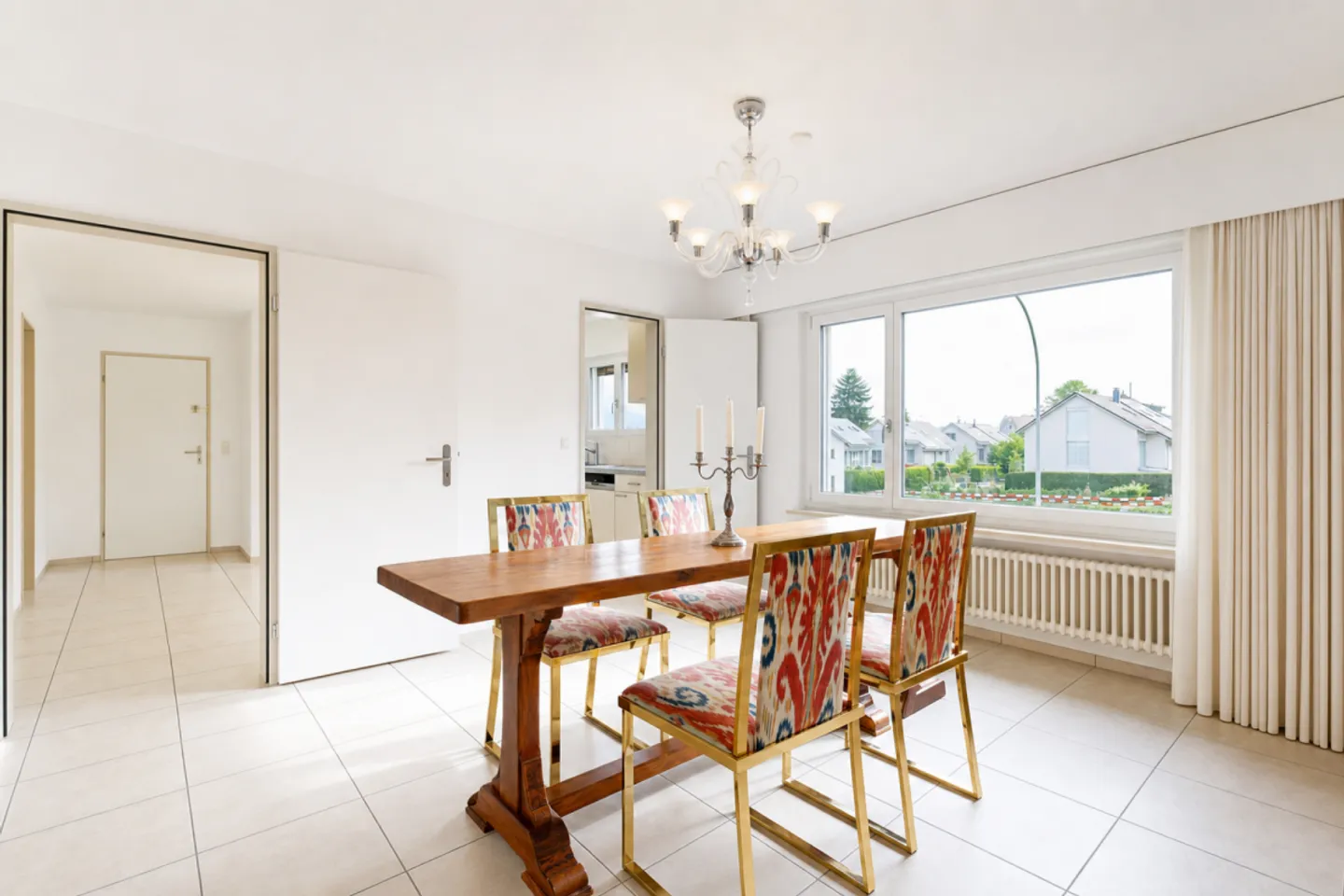 Well-maintained condominium in Kaiseraugst village - Photo 8 of 13