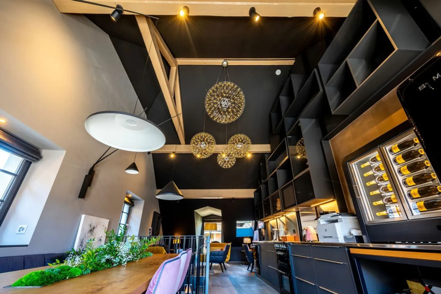 LUTRY - Ein einzigartiger Ort im Herzen des Dorfes | Wohn-, Gewerbe- oder Boutique-Hotel - Foto 4 von 13