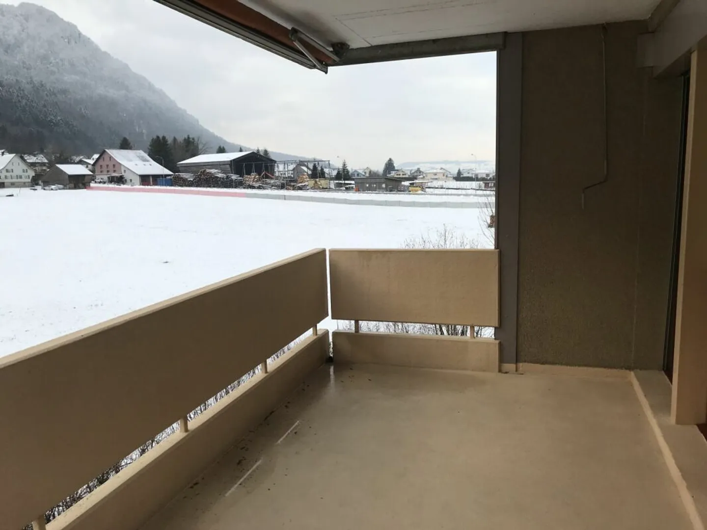 Belle appartement de 4,5 pièces avec grand balcon - Photo 6 sur 6