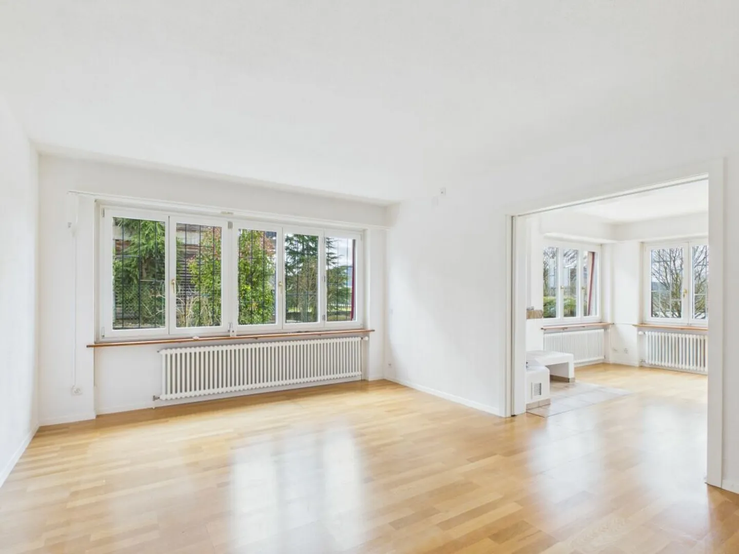 Ampia casa familiare con piscina - Foto 3 di 13