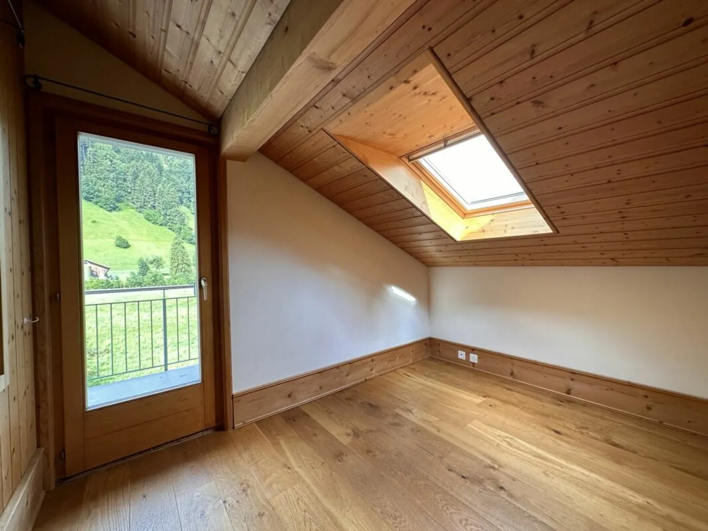 Cozy 4-Room Attic Apartment in a Two-Family House - Photo 7 of 10