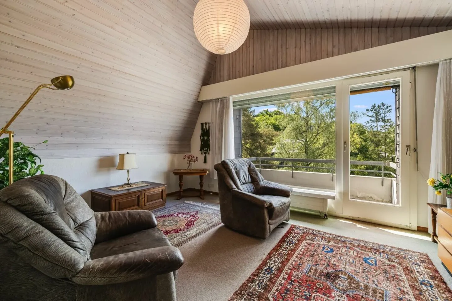 Exclusive 9-room single-family house with wellness area, double garage and stunning views - Photo 9 of 13