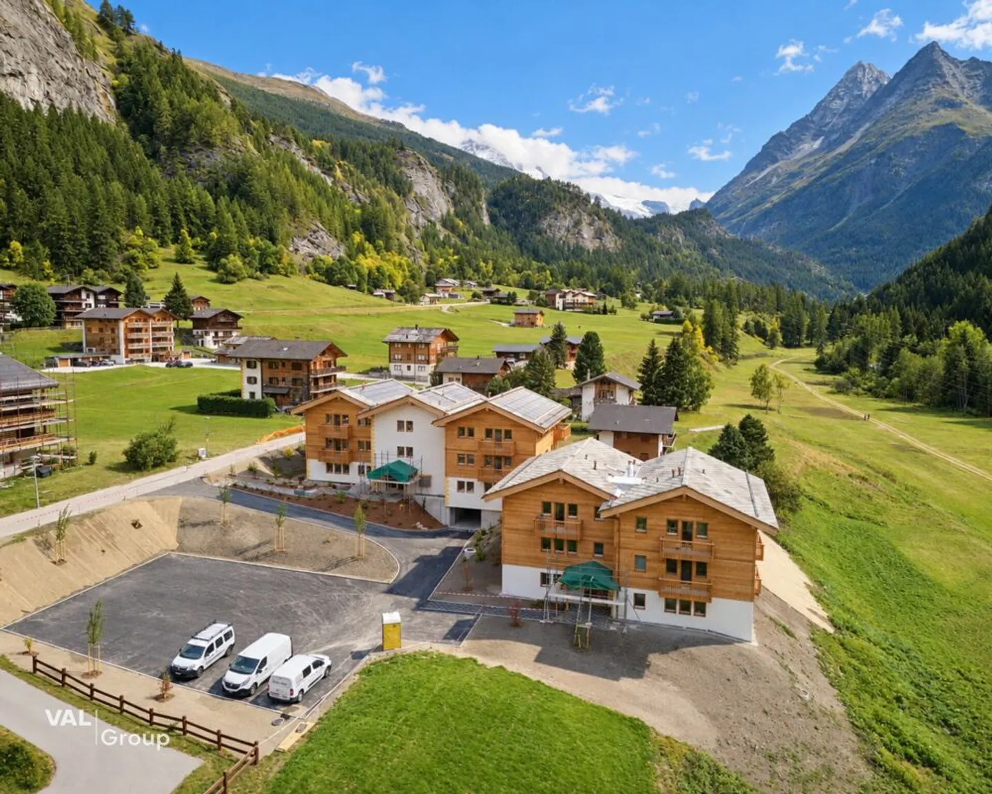 Facing the Dent Blanche, a bright 4.5-room apartment extended by a pleasant outdoor space - Photo 9 of 11