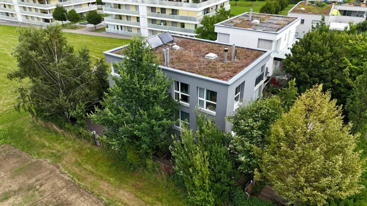 Miracle d'espace avec appartement - Photo 3 sur 4