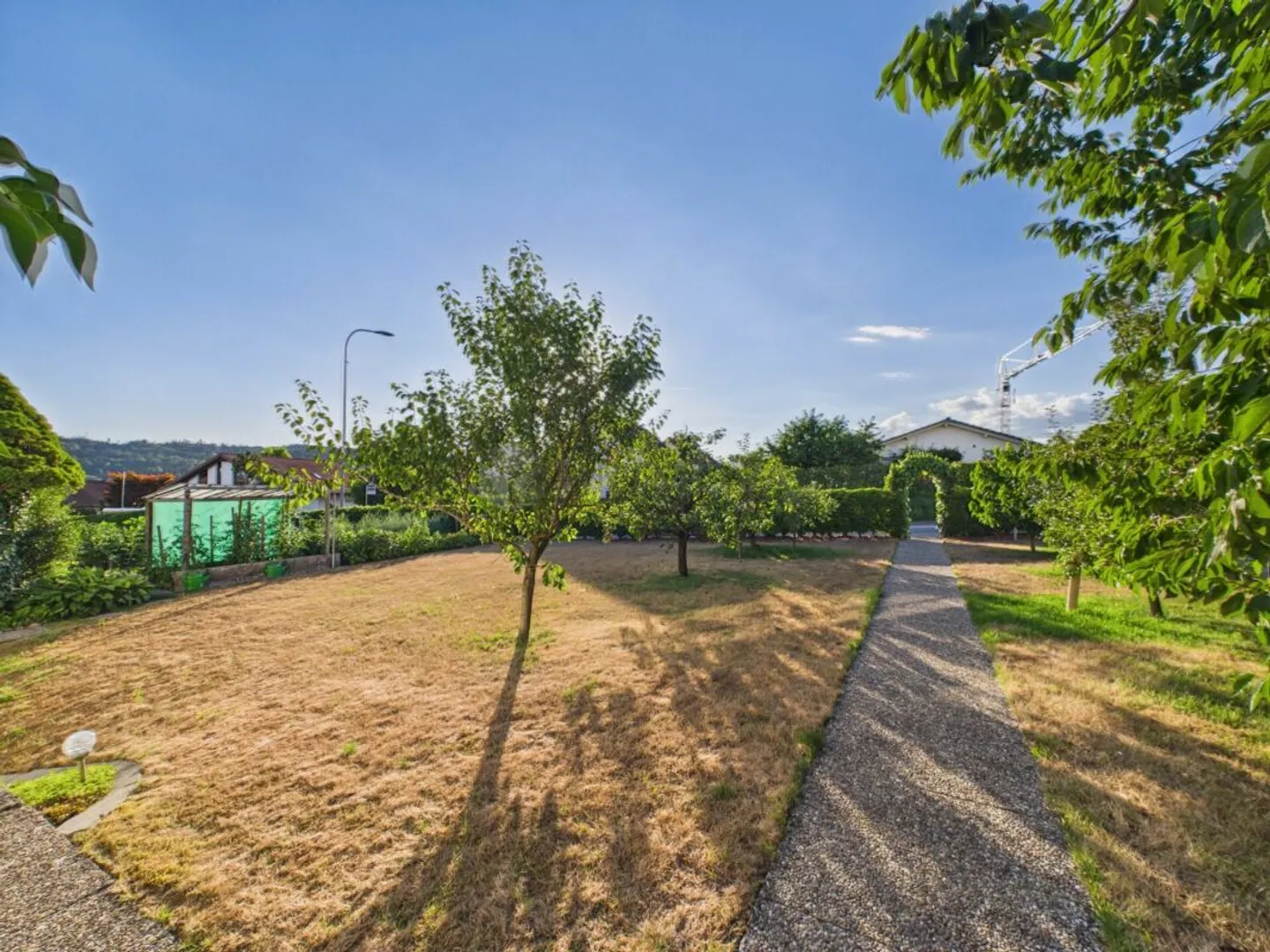 Enjoy the peace and serenity in the best location - Single-family home seeks a new owner! - Photo 9 of 12