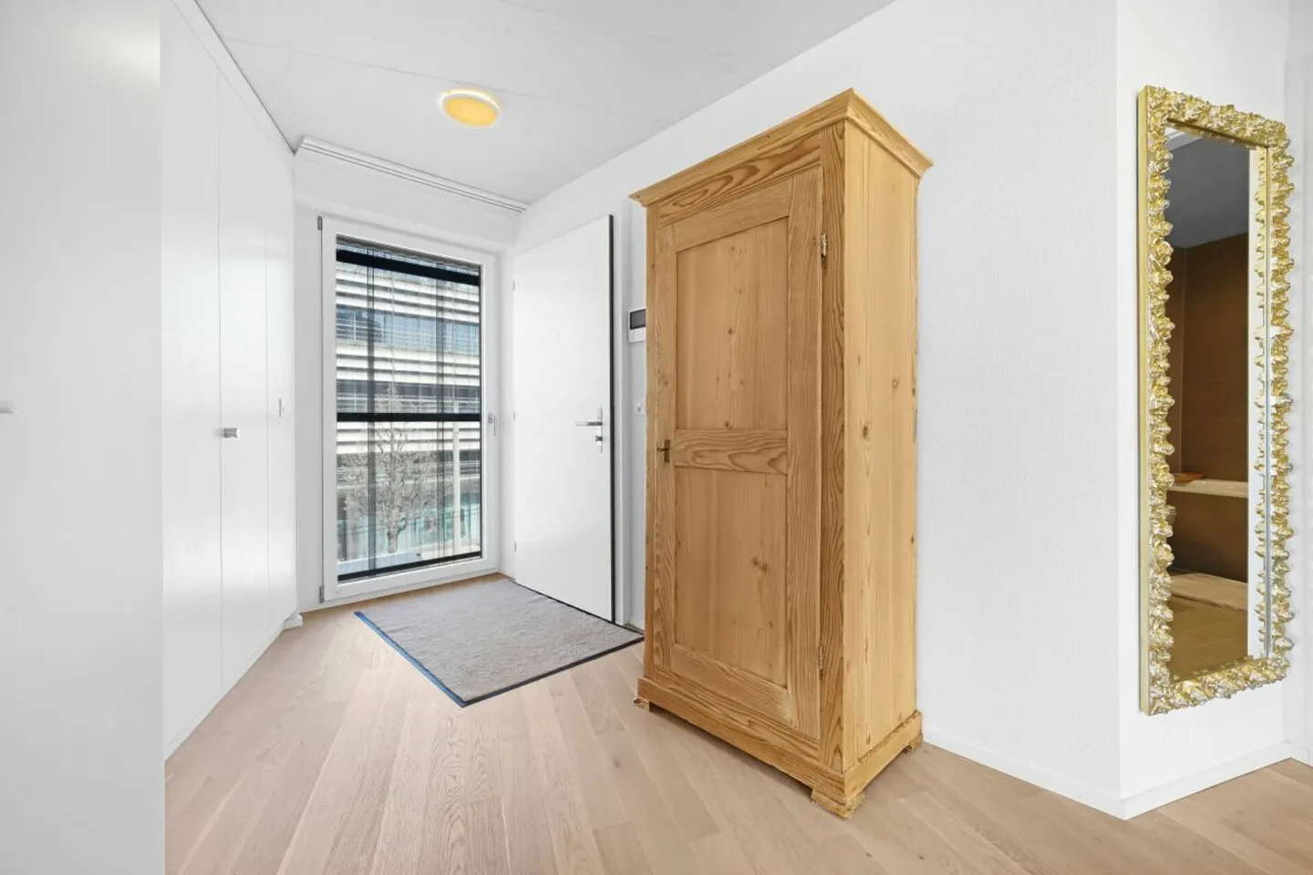 Votre havre de lumière au centre-ville de Fribourg - Photo 2 of 13