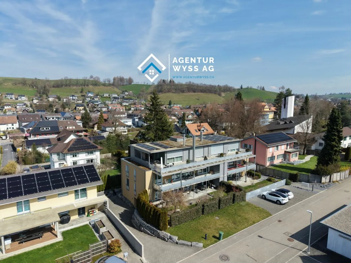 Appartamento affascinante con grande balcone - Foto 1 di 12