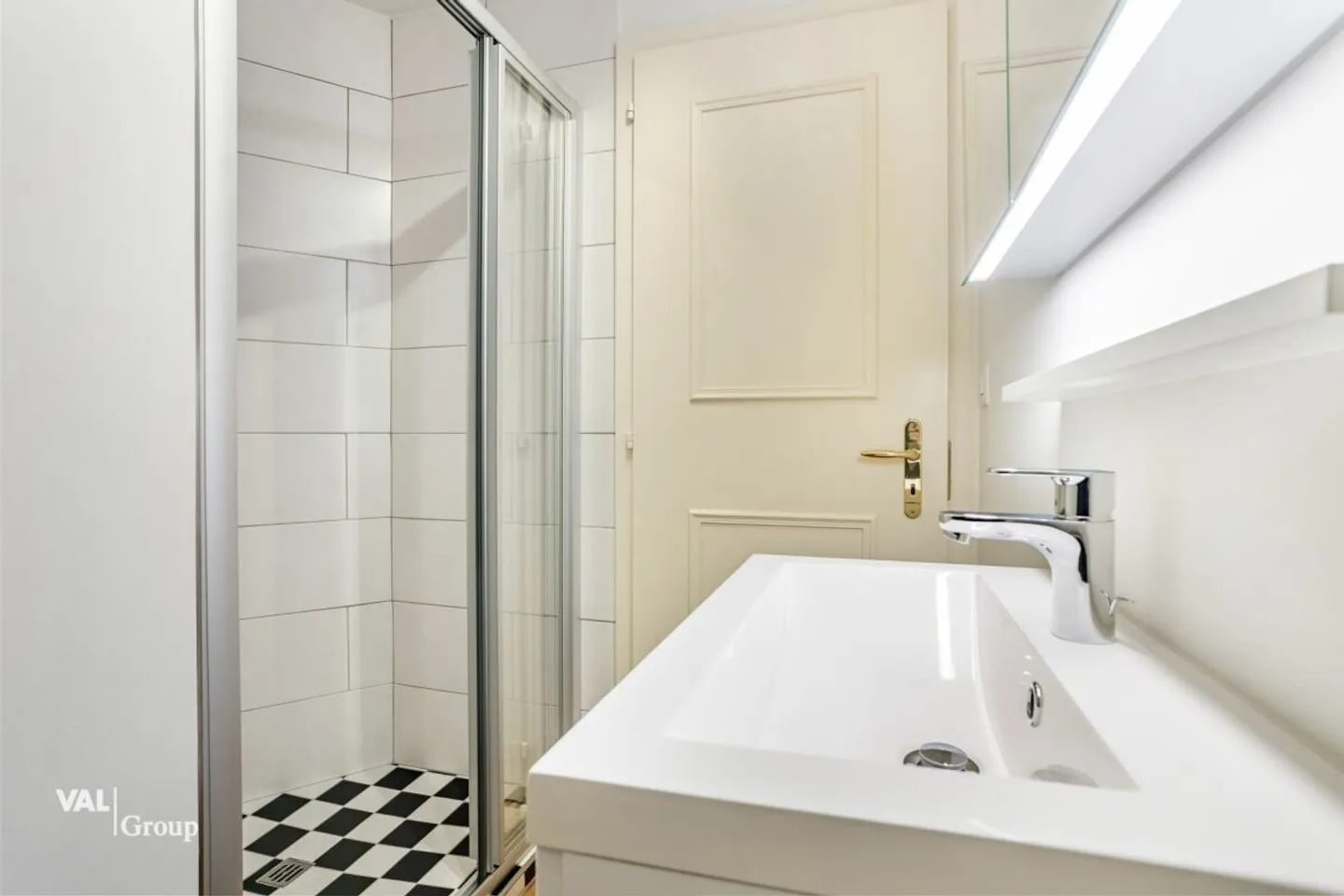 Stylish 4.5-room apartment with private sauna - Photo 7 of 12