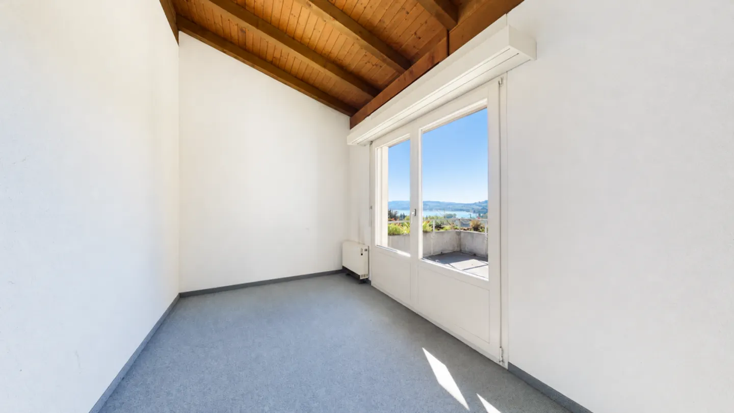 Aussicht zum Verlieben, Sanierung zum Anpacken - 5.5 Zimmer in Schenkon. - Foto 10 di 13