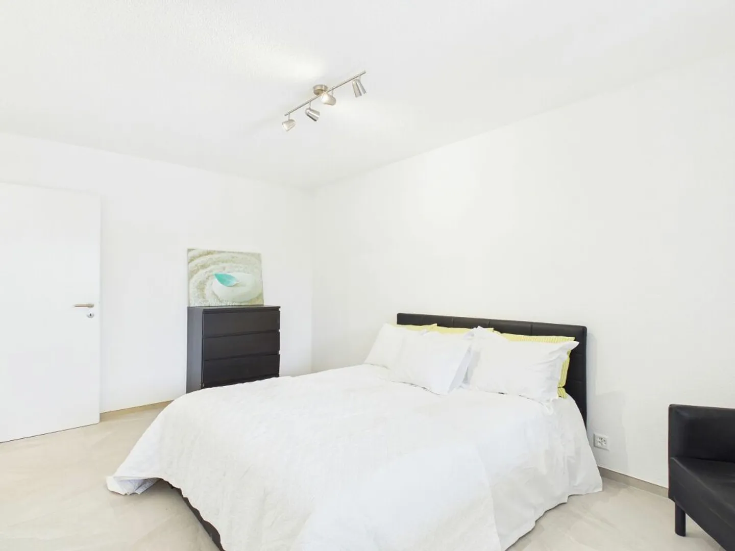 Appartement Spacieux et Calme avec Balcon à Alle - Photo 8 sur 13