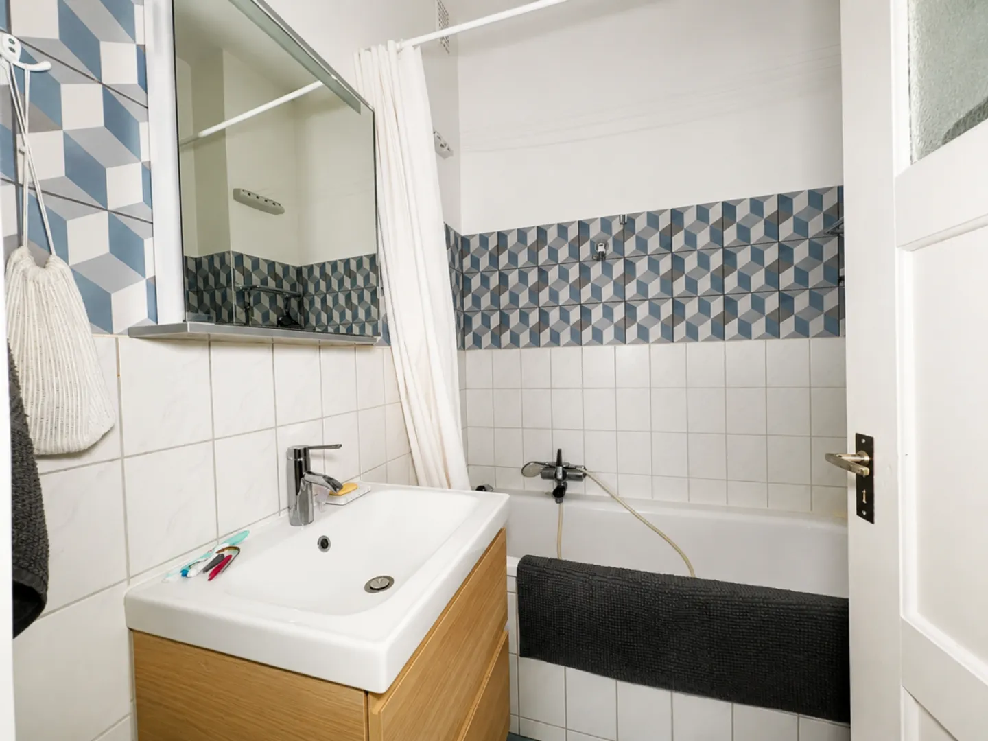 Casa padronale con 4 appartamenti e piscina - Foto 12 di 13