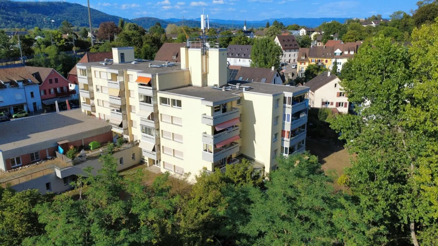 Wohnen mit Aussicht helle 3.5-Zimmerwohnung in Augst - Photo 2 of 9
