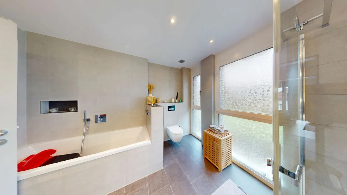 Family-friendly 5.5-room terraced house with exclusive features - Photo 13 of 13