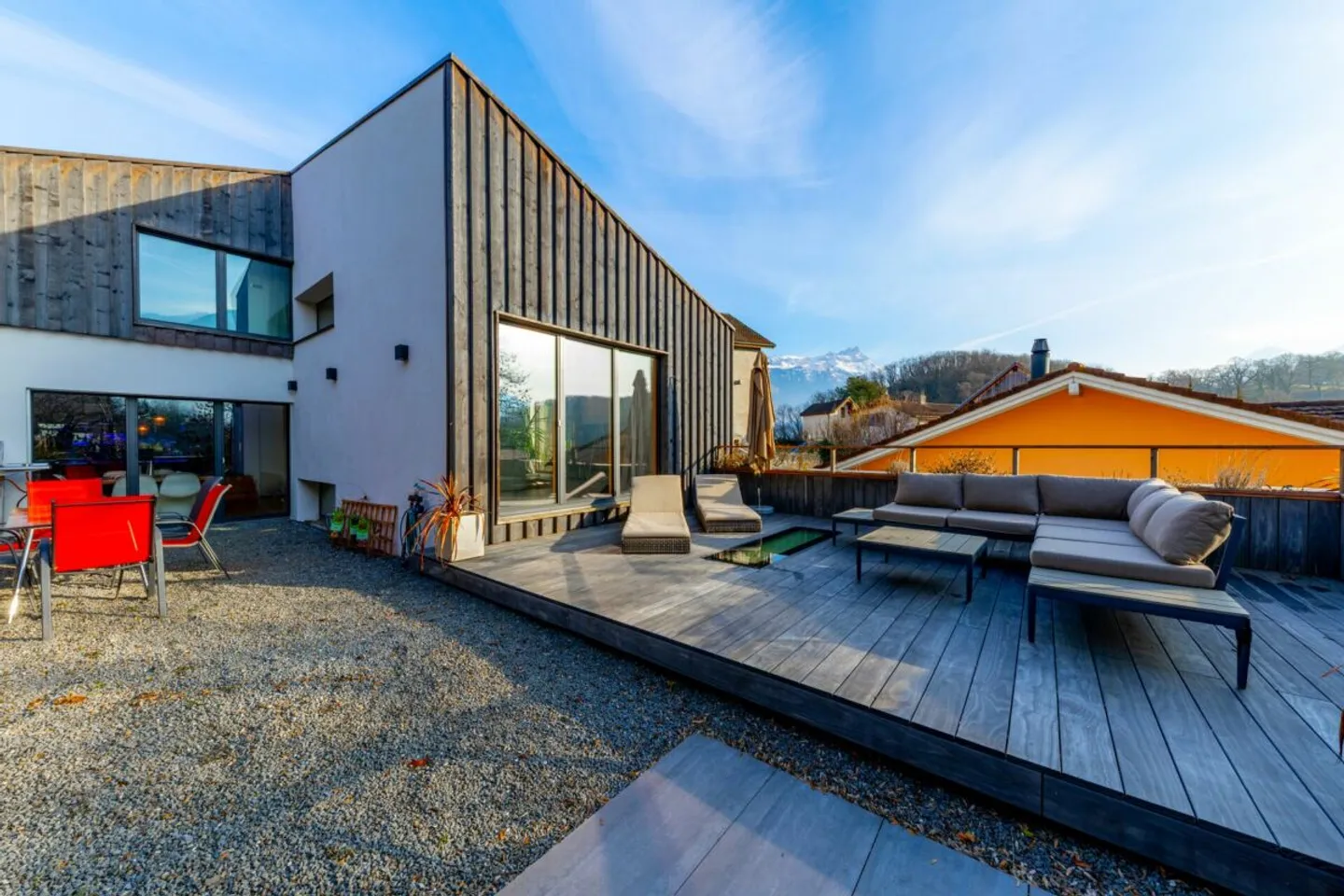 Wunderschöne Architektenvilla mit 5,5 Zimmern - Foto 4 von 13