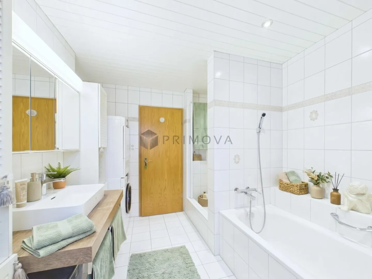 This inviting and well-located condominium could be yours tomorrow! - Photo 9 of 13