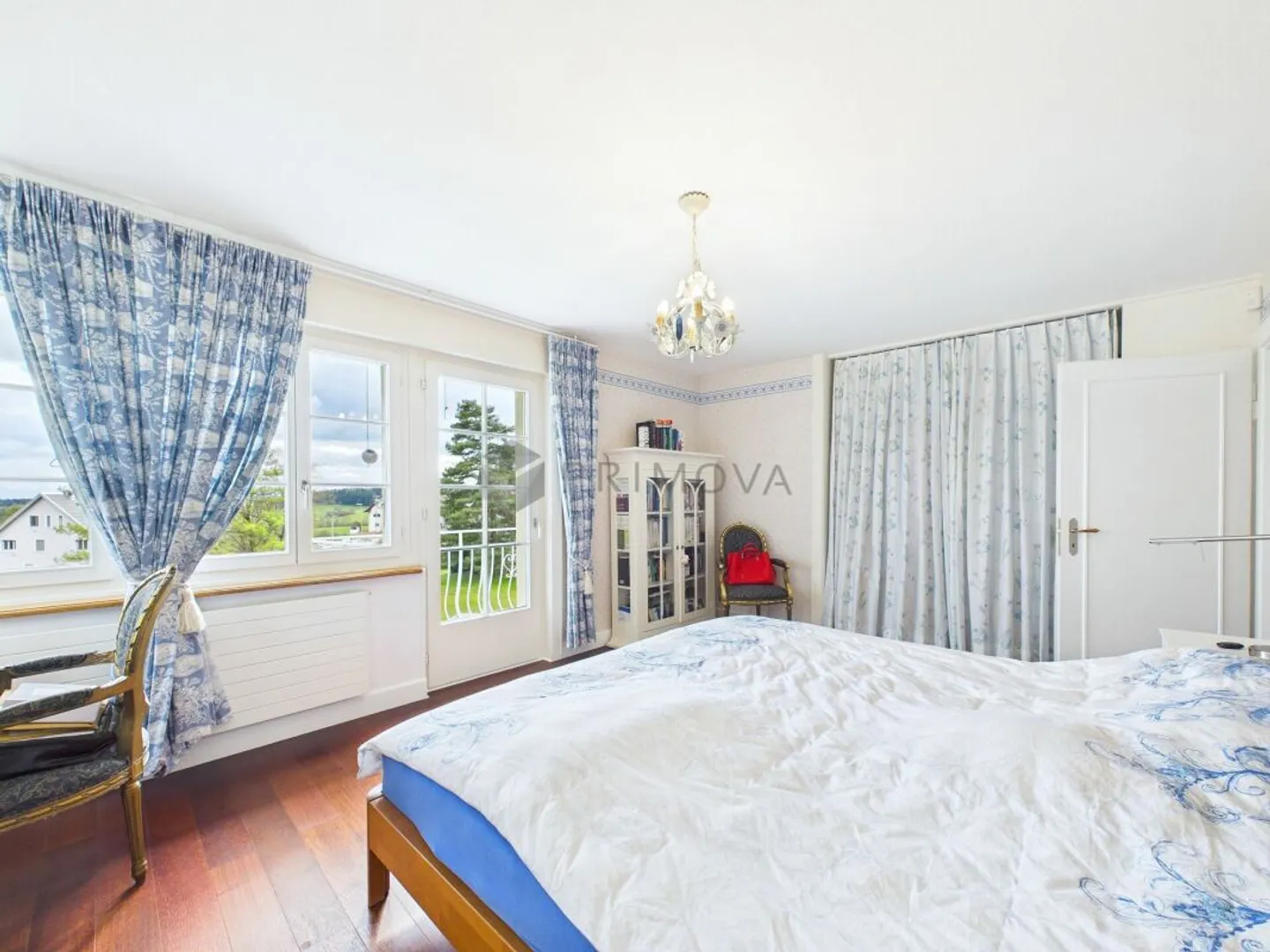 Charmante Landhausvilla mit Potenzial - Foto 7 von 13