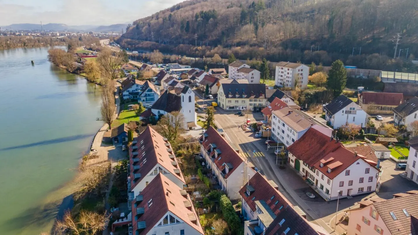 Exclusive Maisonette by the Rhine - Photo 1 of 8