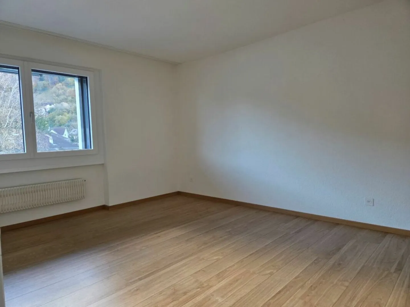 schöne 2.5-Zimmerwohnung an zentraler Lage zu vermieten - Foto 4 di 7